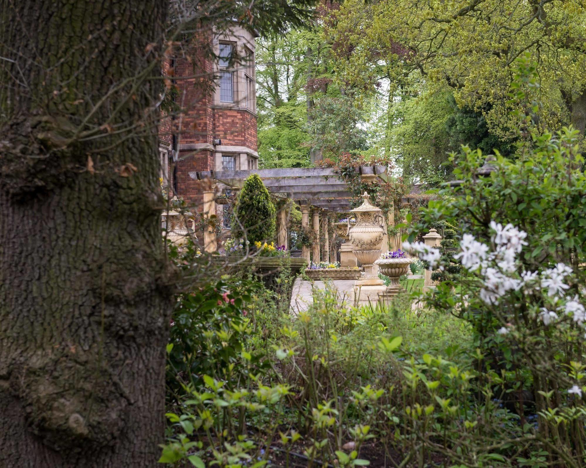 Moxhull Hall Sutton Coldfield Buitenkant foto